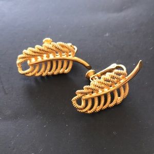 ROGETS vintage screw back earrings